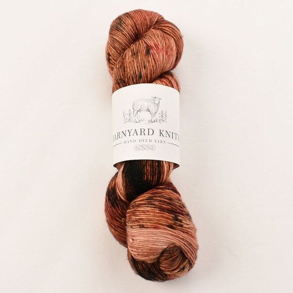 Barnyard Knits Hand Dyed Yarn Superwash Merino Single Ply 400 Yds Cinnamon Bark - Picture 1 of 2